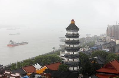 繼“萬里長江第一塔”塔尖被大風吹落后，聊聊：古建筑修繕加固需如何進行？